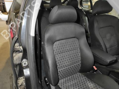 right-front-seat-seat-leon-1m1-1999-2000-2001-2002-2003-2004-2005-2006-36340827 main image