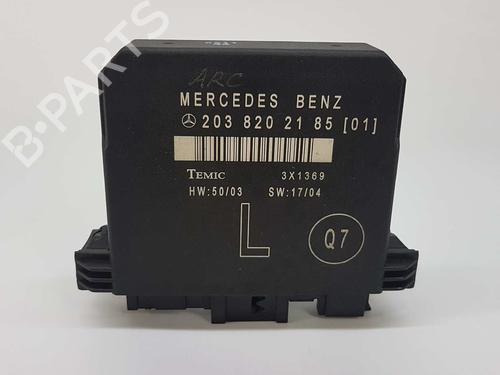 Used Comfort control module MERCEDES-BENZ C-CLASS (W203) C 220 CDI (203.008) (150 hp) 8132936