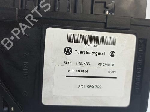 Right front window motor VW TOUAREG (7LA, 7L6, 7L7) 2.5 R5 TDI | BP7463103E20 
