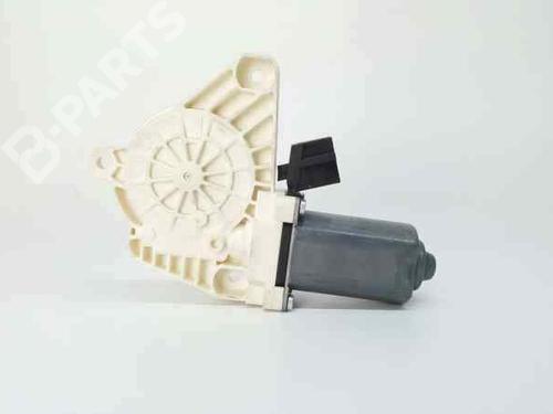 Portierruitmotor linksachter MERCEDES-BENZ B-CLASS Sports Tourer (W245) B 200 TURBO (245.234) (193 hp) 5320600
