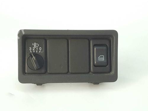 Used Headlight switch RENAULT TRUCKS Maxity [2007-2025]  14540983