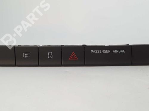 Used Warning switch SKODA FABIA III (NJ3) 1.0 TSI (95 hp) 9638535