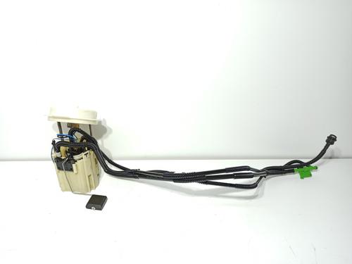 Used Fuel pump MERCEDES-BENZ C-CLASS (W204) C 250 CDI (204.003) (204 hp) 17550762