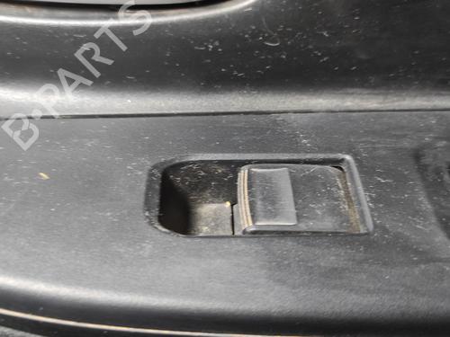 right-front-window-switch-toyota-yaris-_p13_-2010-2011-2012-2013-2014-2015-2016-2017-2018-2019-2020-25907633 main image