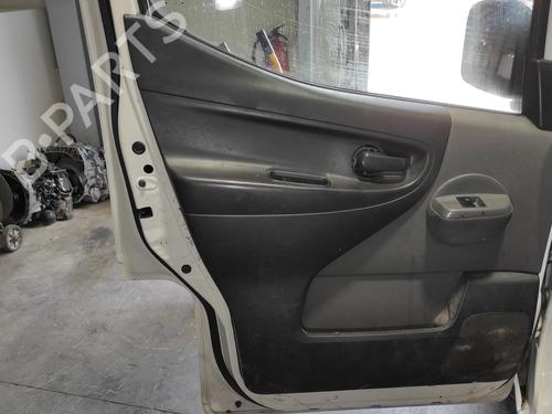 front-left-panel-nissan-nv200-evalia-bus-2010-27395251 main image