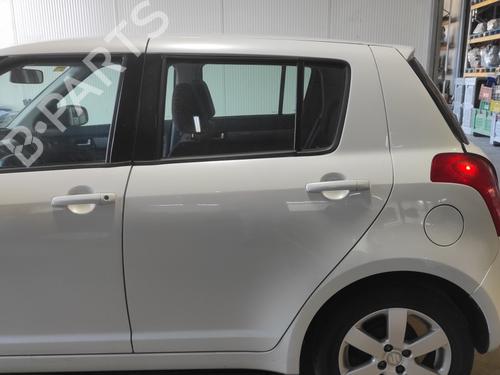 Dør venstre bak SUZUKI SWIFT III (MZ, EZ) 1.3 (RS413, ZC11S) (92 hp) 13689273