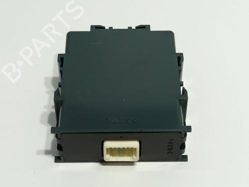 Electronic module TOYOTA COROLLA Hatchback (_E21_, _EA1_, _EH1_) 1.8 Hybrid (ZWE211) | BP36868655M83 - Image 4