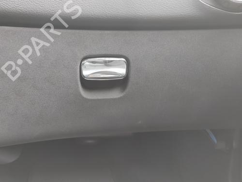 Used Glove box Glove box 16706577 16706577