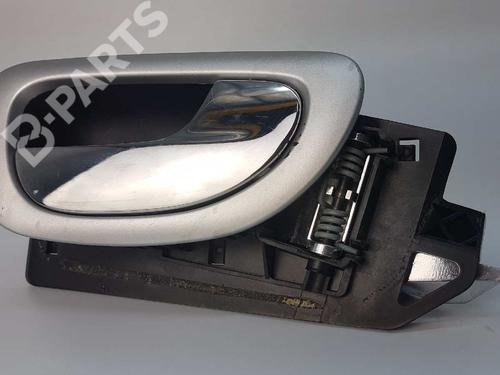 Used Front right interior door handle PEUGEOT 307 CC (3B) 2.0 16V (140 hp) 4670043