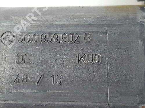 Right front window motor SEAT LEON (5F1) 1.6 TDI | BP2831572E20 