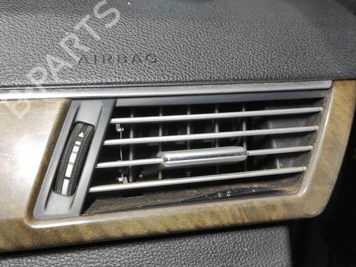 air-vent-mercedes-benz-e-class-w212-2009-2010-2011-2012-2013-2014-2015-2016-35950627 main image