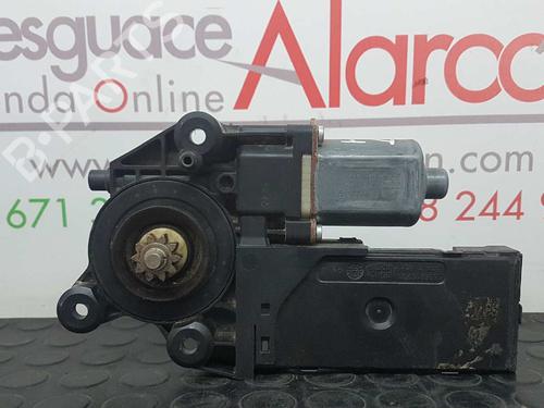 Vindusheismotor venstre foran RENAULT MEGANE III Hatchback (BZ0/1_, B3_) 1.5 dCi (BZ09, BZ0D, BZ1W, BZ29, BZ14) (110 hp) 2735920