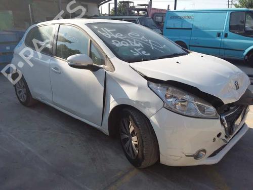 Rear center light PEUGEOT 208 I (CA_, CC_) 1.4 HDi | BP11426773I39 