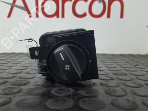 Used Headlight switch MERCEDES-BENZ B-CLASS Sports Tourer (W245) B 200 CDI (245.208) (140 hp) 2749063