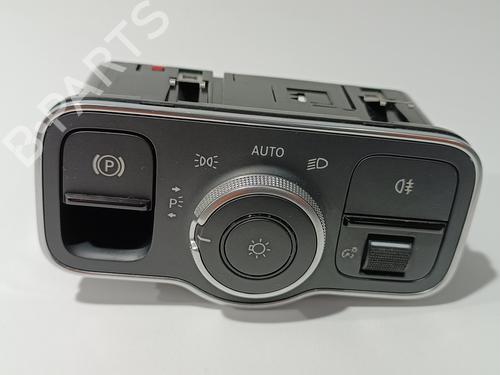 Used Headlight switch MERCEDES-BENZ A-CLASS (W177) [2018-2026]  30867617
