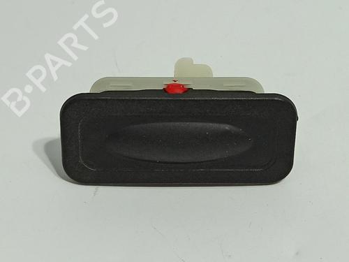 Used Tailgate handle RENAULT CLIO IV (BH_) 1.2 16V (73 hp) 12205418