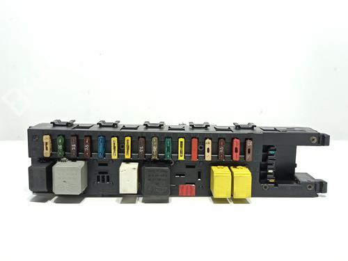 Used Fuse box MERCEDES-BENZ C-CLASS (W203) C 220 CDI (203.006) (136 hp) 13688355