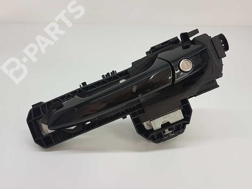 Used Front left exterior door handle MERCEDES-BENZ GLA-CLASS (X156) GLA 200 CDI / d (156.908) (136 hp) 9458844