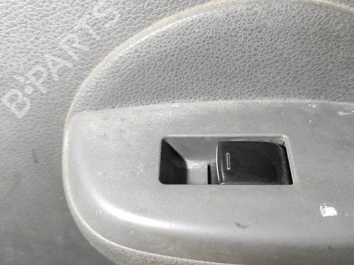 right-front-window-switch-nissan-nv200-evalia-bus-2010-27395256 main image