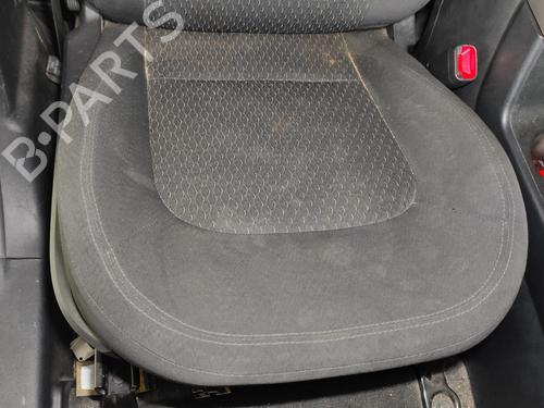 Right front seat HYUNDAI ix35 (LM, EL, ELH) 1.7 CRDi | BP16438222C16