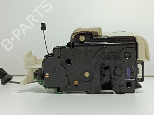 Used Front right lock VW POLO (9N_, 9A_) 1.9 SDI (64 hp) 26876407
