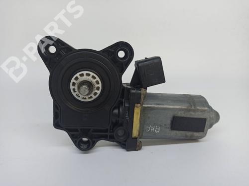 Used Left front window motor MERCEDES-BENZ S-CLASS (W220) S 320 (220.065, 220.165) (224 hp) 8727194
