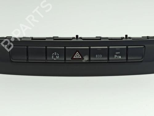 Used Warning switch MERCEDES-BENZ B-CLASS Sports Tourer (W246, W242) B 200 CDI / d (246.208) (136 hp) 29517174