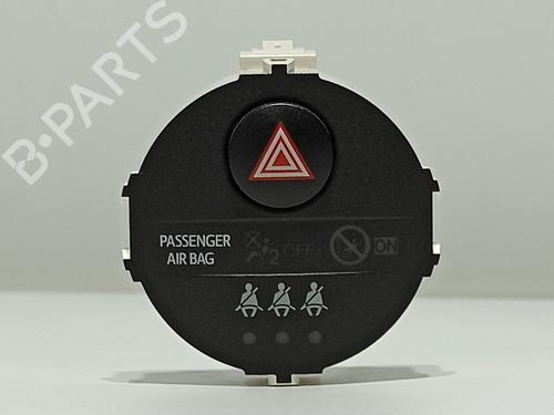 Used Warning switch TOYOTA YARIS (_P13_) 1.0 (KSP130_, KSP130) (69 hp) 16662362