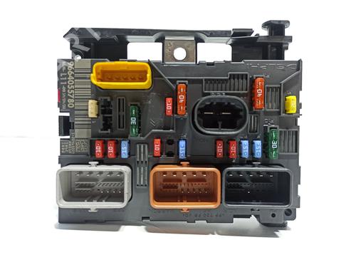 fuse-box-peugeot-207-wa_-wc_-2006-2007-2008-2009-2010-2011-2012-2013-2014-2015-31993046 main image