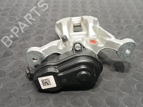 Right rear brake caliper TOYOTA COROLLA Saloon (_E21_) 1.8 VVTi Hybrid (ZWE211, MZEA12) | BP15136048M106 