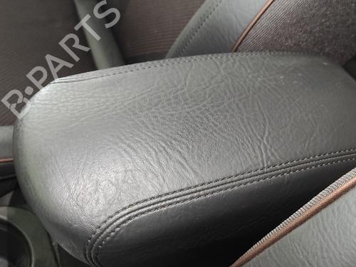 Used Armrest / Center console FIAT 500X (334_) 1.0 (334.AXN1B) (120 hp) 19411101