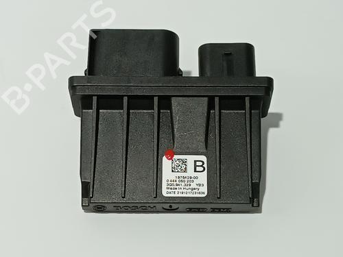 BP15471026M83 main image