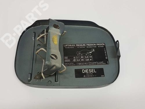Fuel flap MERCEDES-BENZ C-CLASS (W203) C 200 CDI (203.007) | BP7512811C131 