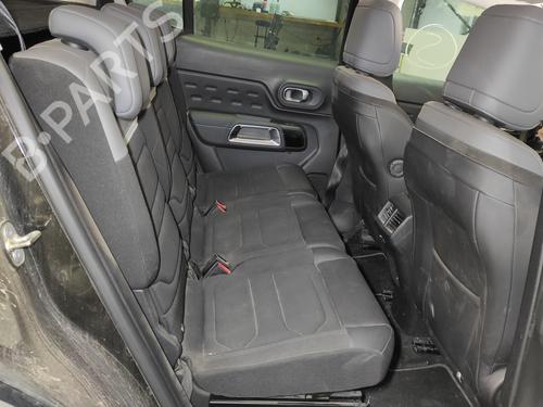rear-seat-citroen-c5-aircross-a_-2018-27471200 main image