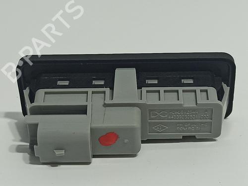 Tailgate handle RENAULT CLIO V (B7_) 1.0 TCe 100 (B7MT) | BP15909880C132