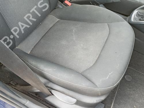 Right front seat AUDI A1 Sportback (8XA, 8XF) 1.6 TDI | BP16867065C16
