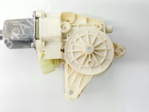 Portierruitmotor linksvoor MERCEDES-BENZ E-CLASS (W212) E 350 CGI (212.057) (292 hp) 2781736