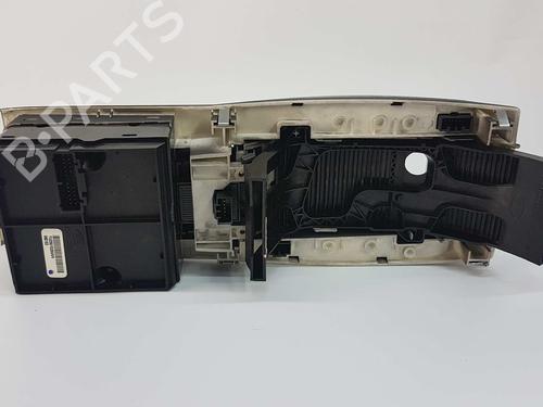 Switch LAND ROVER RANGE ROVER SPORT I (L320) 2.7 D 4x4 | BP8282697I30