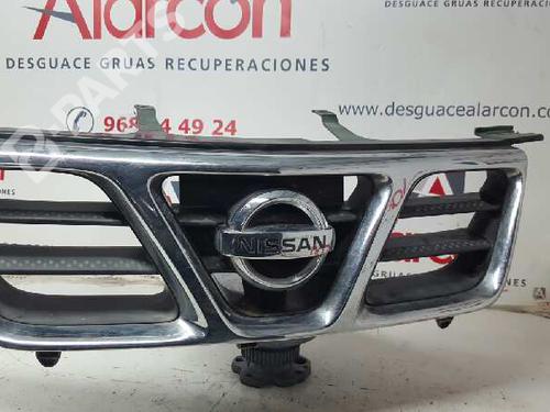 Grill NISSAN X-TRAIL I (T30) 2.2 DCi (114 hp) 2748958