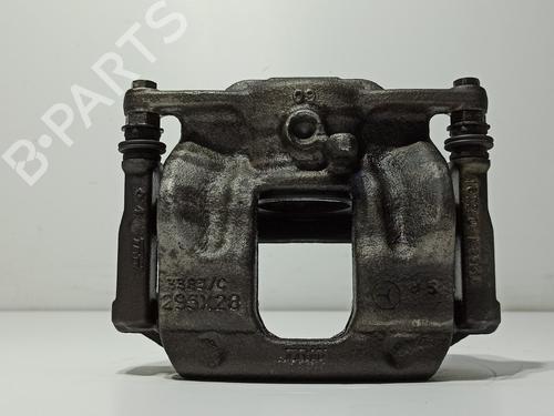 Used Right front brake caliper MERCEDES-BENZ GLA-CLASS (X156) GLA 200 CDI / d (156.908) (136 hp) 21497242