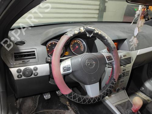 Dashboard OPEL ASTRA H GTC (A04) 1.9 CDTI (L08) | BP16179778C46