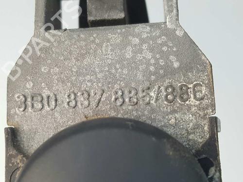 Rear left exterior door handle VW BORA I (1J2) 1.6 | BP6683472C130