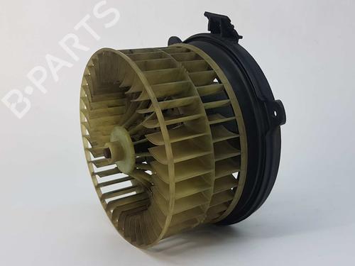 Heater blower motor MERCEDES-BENZ 124 Saloon (W124) 250 D (124.125) | BP5768488M62
