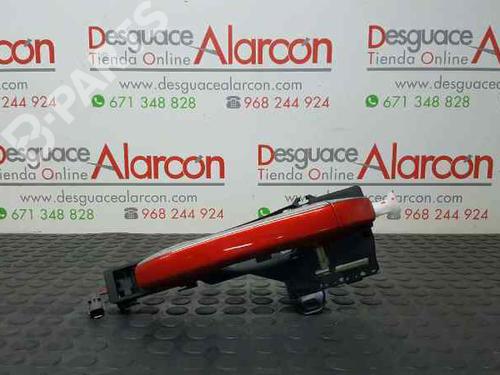 Puxador exterior trás esquerdo RENAULT MEGANE IV Hatchback (B9A/M/N_) 1.2 TCe 130 (B9MR) (130 hp) 2772900