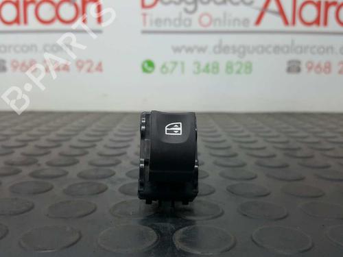 Used Left rear window switch Left rear window switch RENAULT MEGANE III Grandtour (KZ0/1) [2008-2016] 2772082 2772082