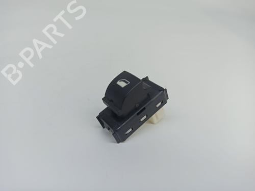 Right front window switch PEUGEOT 208 II (UB_, UP_, UW_, UJ_) 1.5 BlueHDI 100 | BP8213124I26