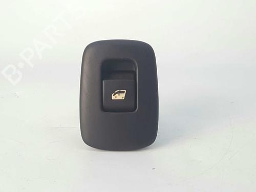 BP3285903I28 main image