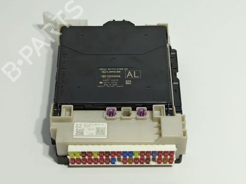Used Fuse box Fuse box 36868652 36868652