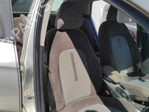 Right front seat FIAT BRAVO II (198_) 1.9 D Multijet (198AXB1A) | BP26161923C16