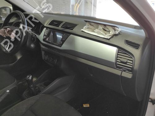 Left front window switch SKODA FABIA III (NJ3) 1.0 | BP36143118I27 - Image 9
